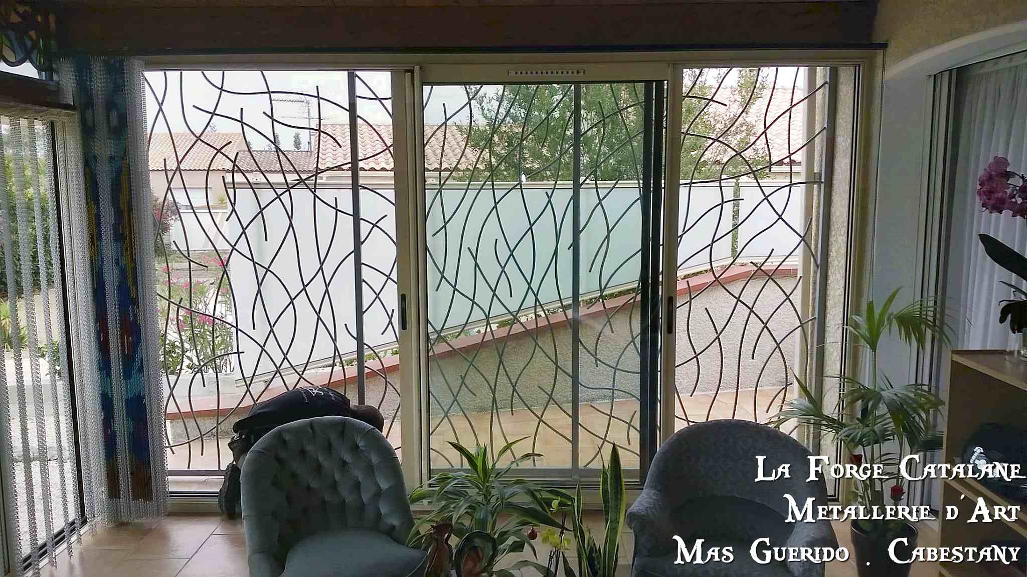 grille decorative barreau ronds entremeles fer Forge Catalane Cabestany 4.jpg